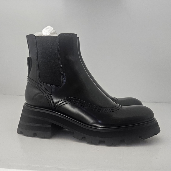 Alexander McQueen wander chelsea boots - Picture 7 of 8